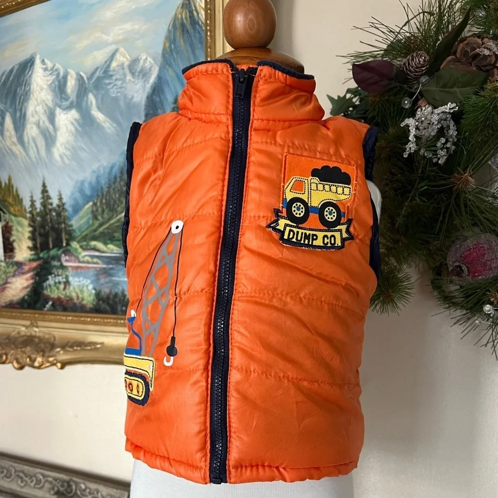 Dump Truck Excavator Lined
Puffer Vest 18 Months - Picture 5 of 6